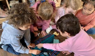 children playing together 