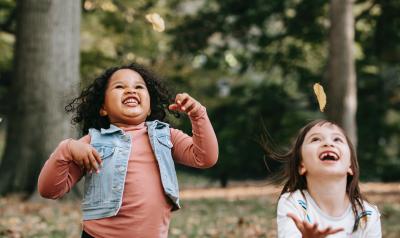 kids playing outside 