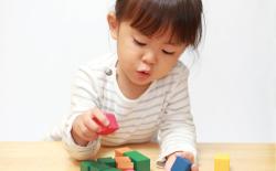child with blocks