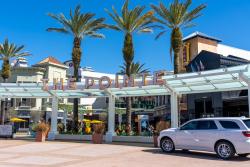 entrance to the pointe orlando