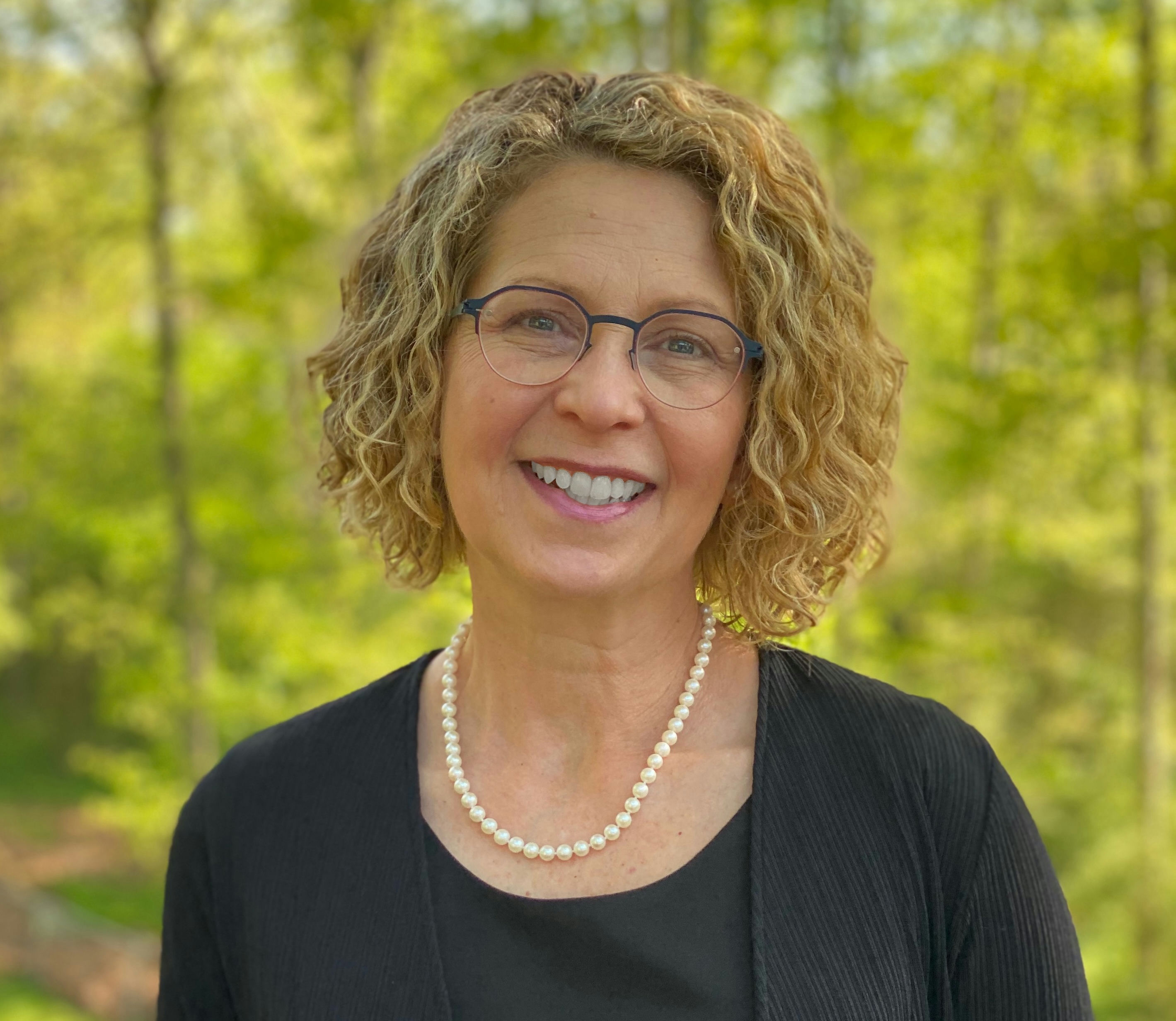 Headshot of NAEYC Commission Member Lisa Stooksberry